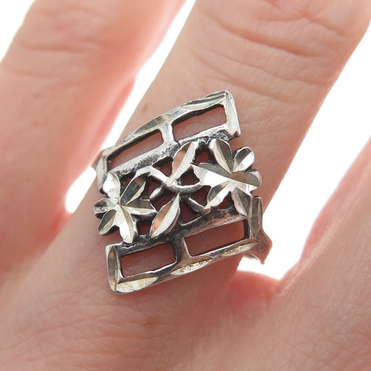 925 Sterling Silver Vintage Diamond-Cut Flower Oxidized Ring Size 6.75