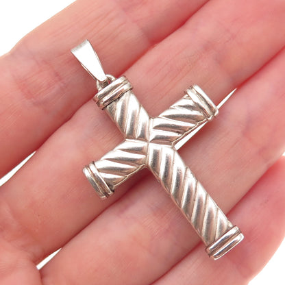925 Sterling Silver Vintage Cross Oxidized Ribbed Pendant