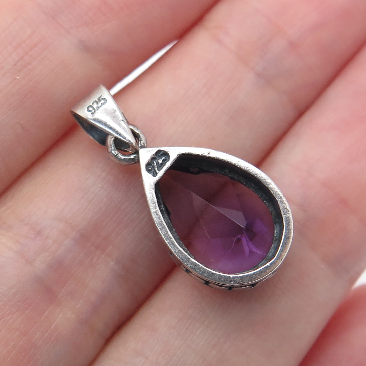925 Sterling Silver Vintage Real Pear-Cut Amethyst Dotted Minimalist Pendant