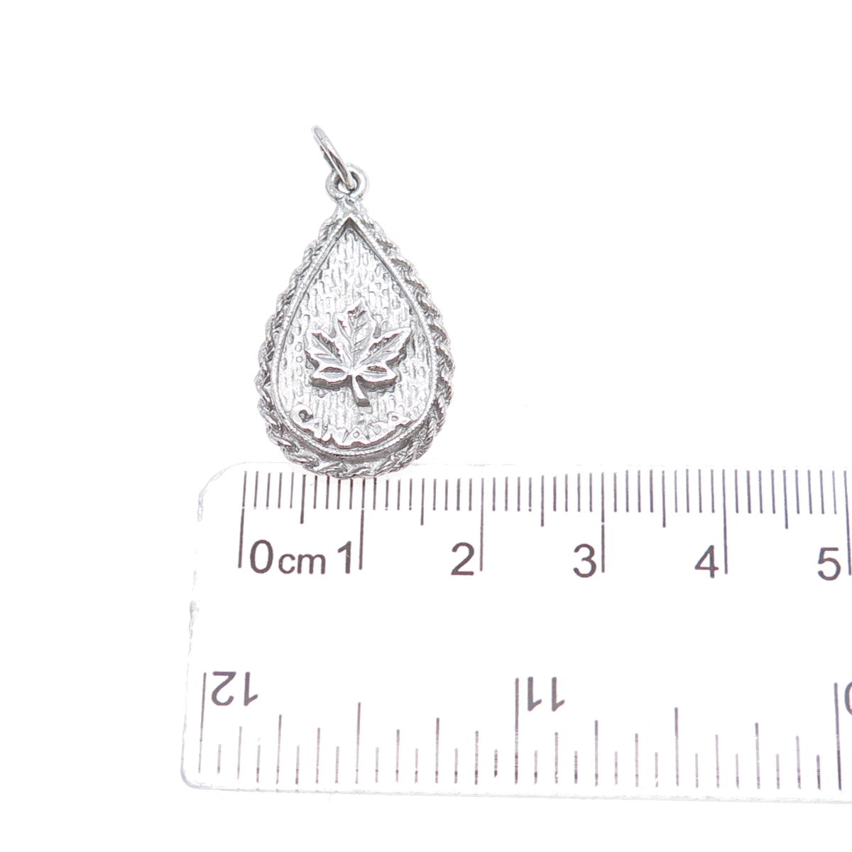 925 Sterling Silver Vintage Maple Leaf Teardrop Charm Pendant