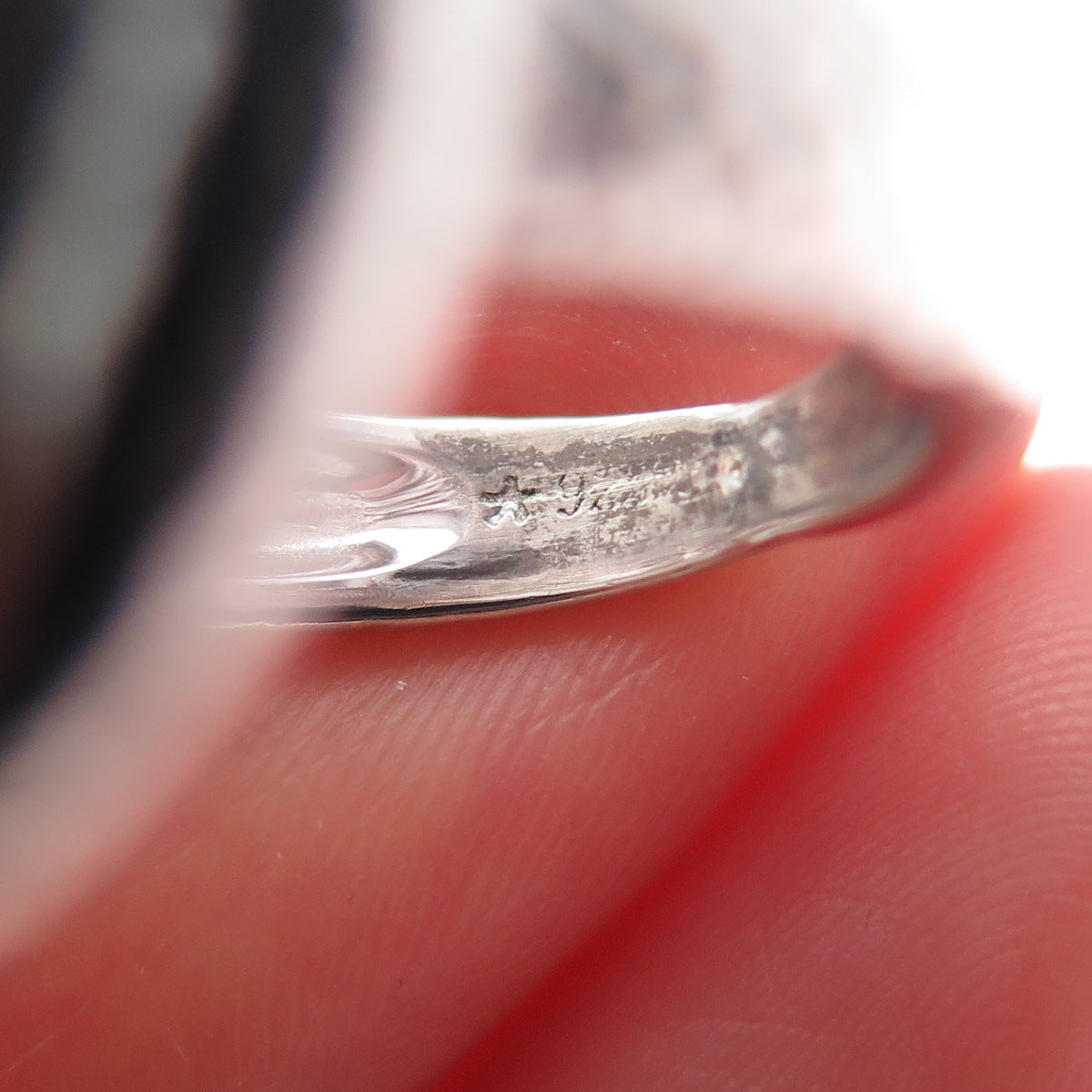 925 Sterling Silver Real Round-Cut Black Spinel Hammered Ring Size 4