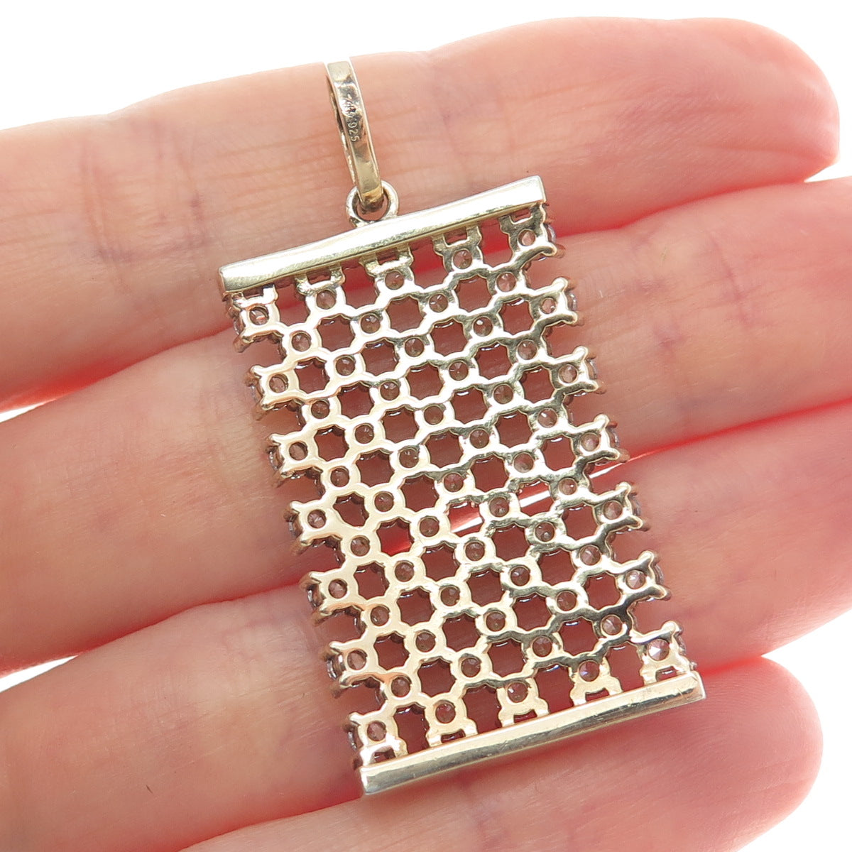 DESIGNS BY YAGI 925 Sterling Gold Plated Round-Cut Shaped C Z Sparkle Pendant