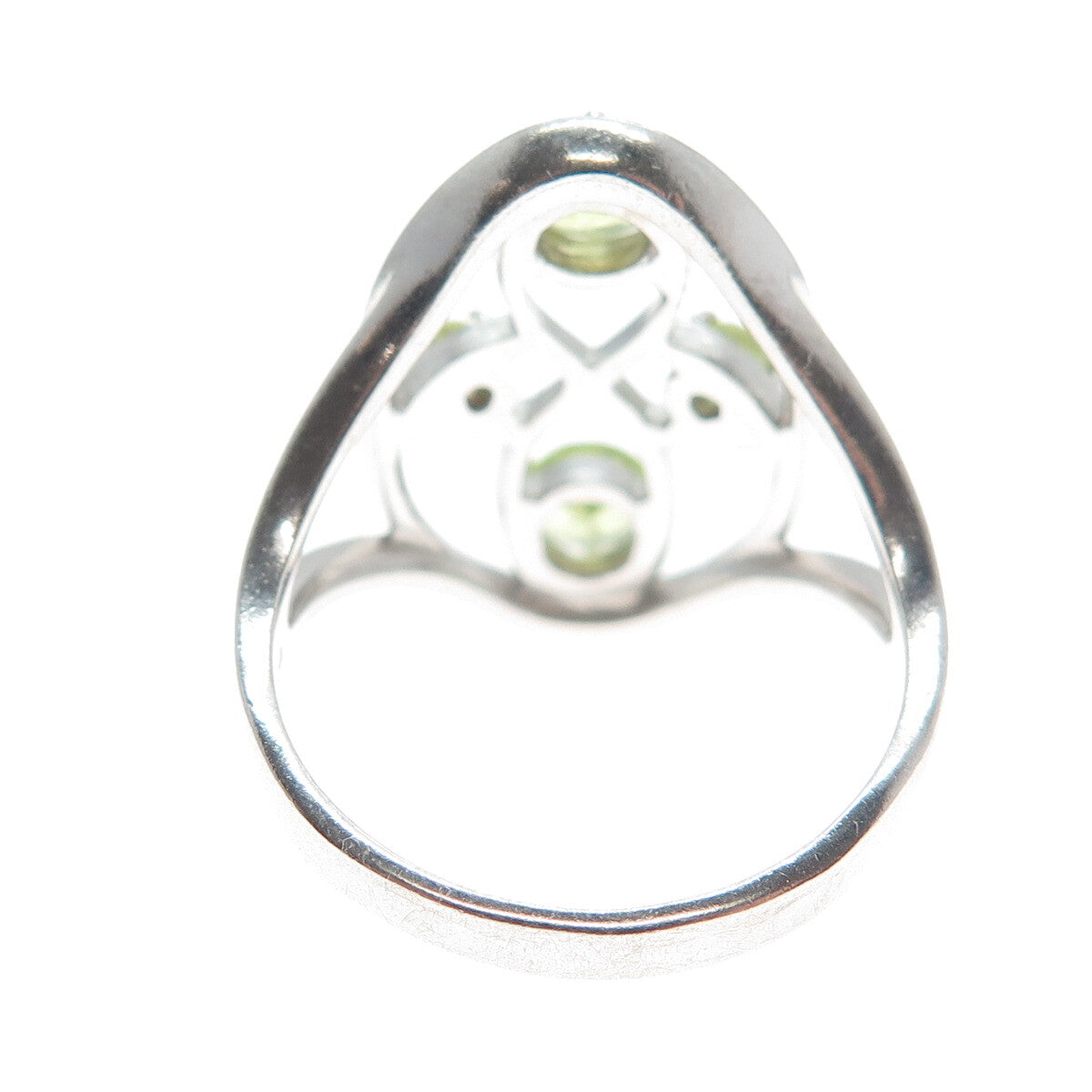 925 Sterling Silver Vintage Round-Cut Peridot Gem Cross Oval Ring Size 9.25