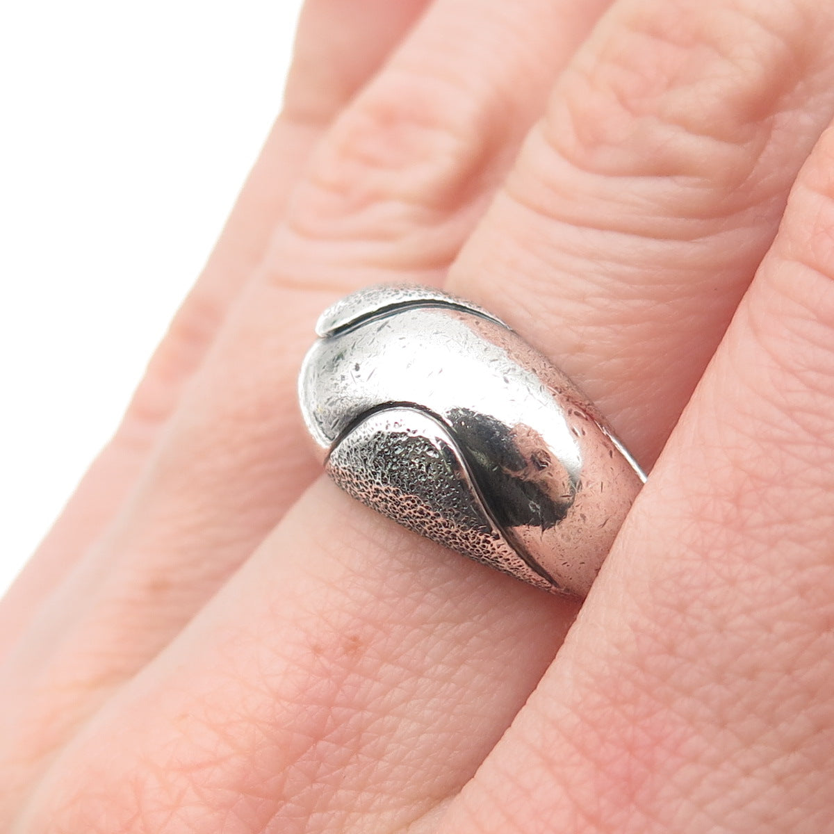 925 Sterling Silver Vintage S&G Modernist Wavy Dome Oxidized Ring Size 6.25
