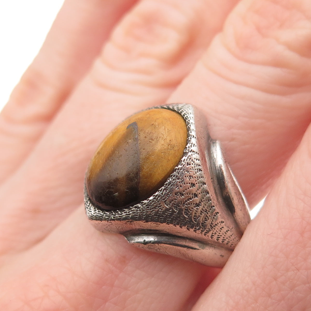 925 Sterling Silver Vintage Real Tiger Eye Modernist Oxidized Ring Size 8.5