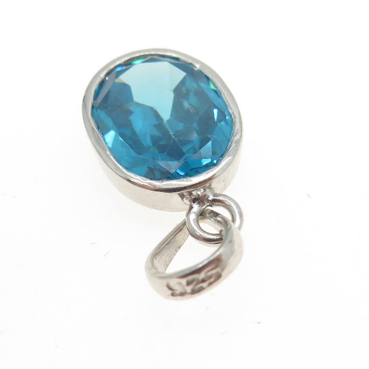 925 Sterling Silver Vintage Blue C Z Oval Minimalist Charm Pendant