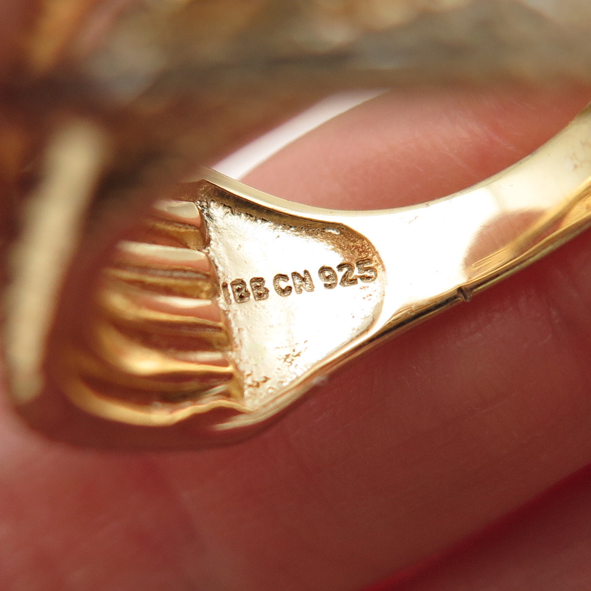 925 Sterling Silver Gold Plated Round-Cut C Z Crisscross Ring Size 6.25