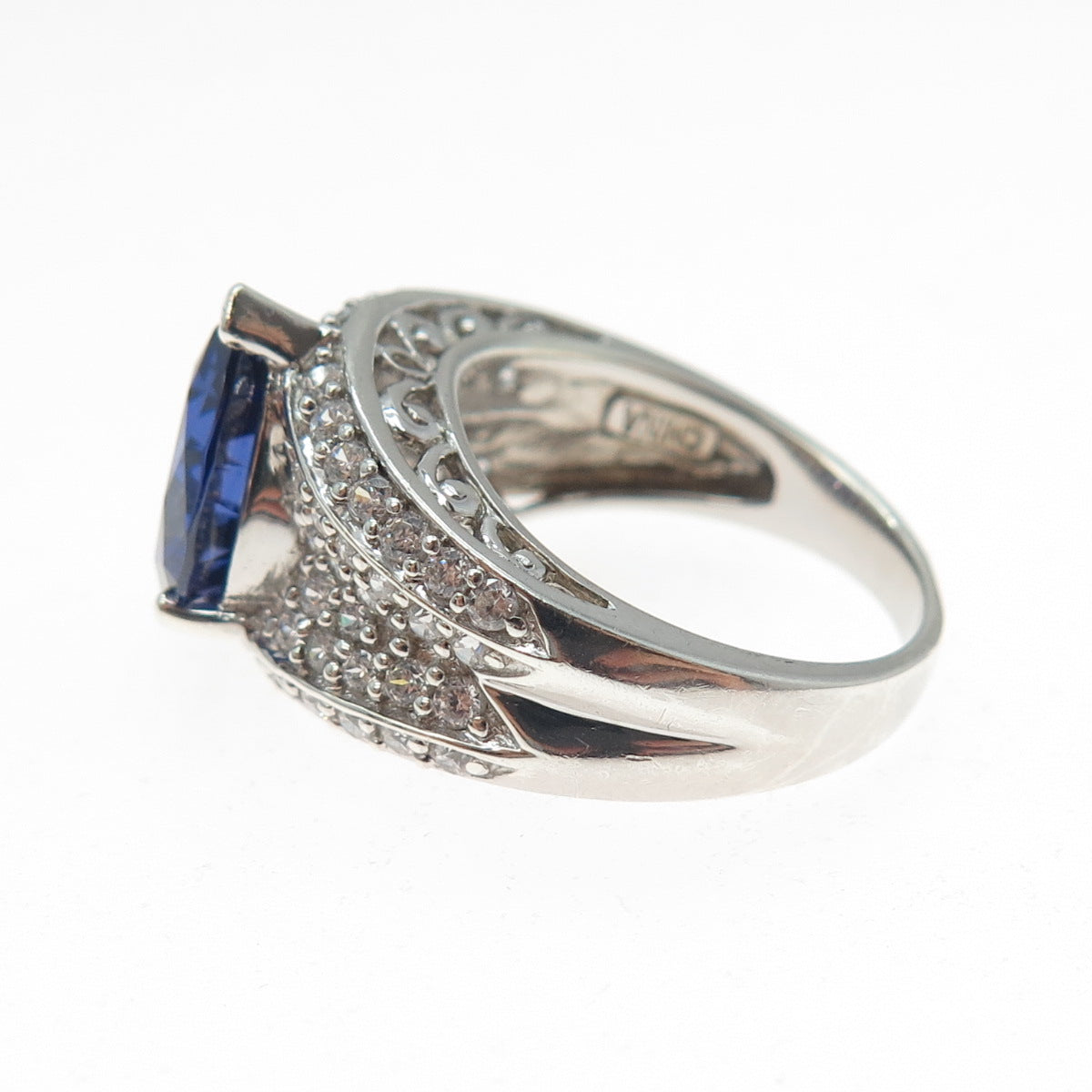 925 Sterling Silver Pear & Round-Cut Blue White C Z  Ring Size 6