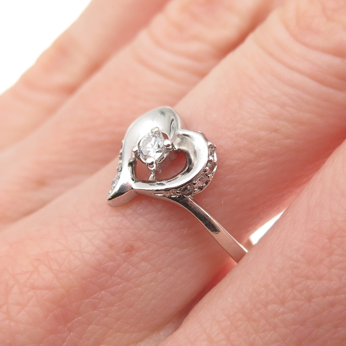 925 Sterling Silver Round-Cut C Z Heart Ring Size 8.75