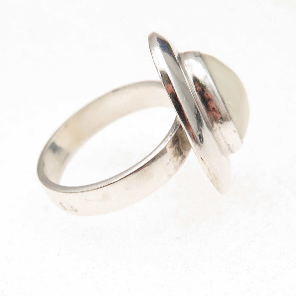925 Sterling Silver Vintage Lab-Created Cat's Eye Modernist Ring Size 7.75