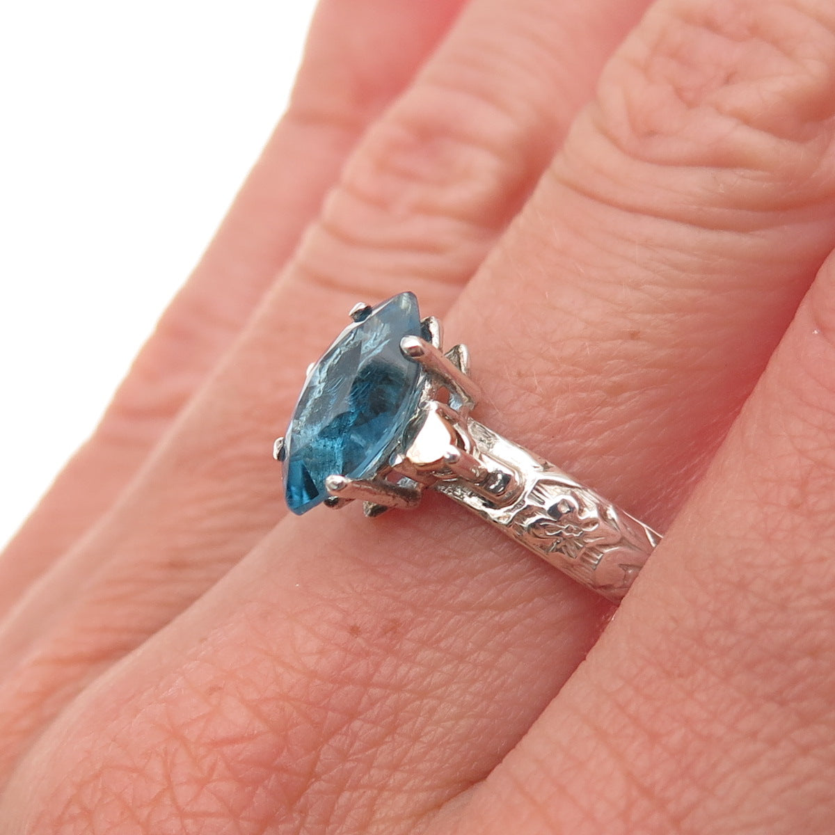925 Sterling Silver 2-Tone Vintage Real Marquise-Cut Blue Topaz Ring Size 7.75