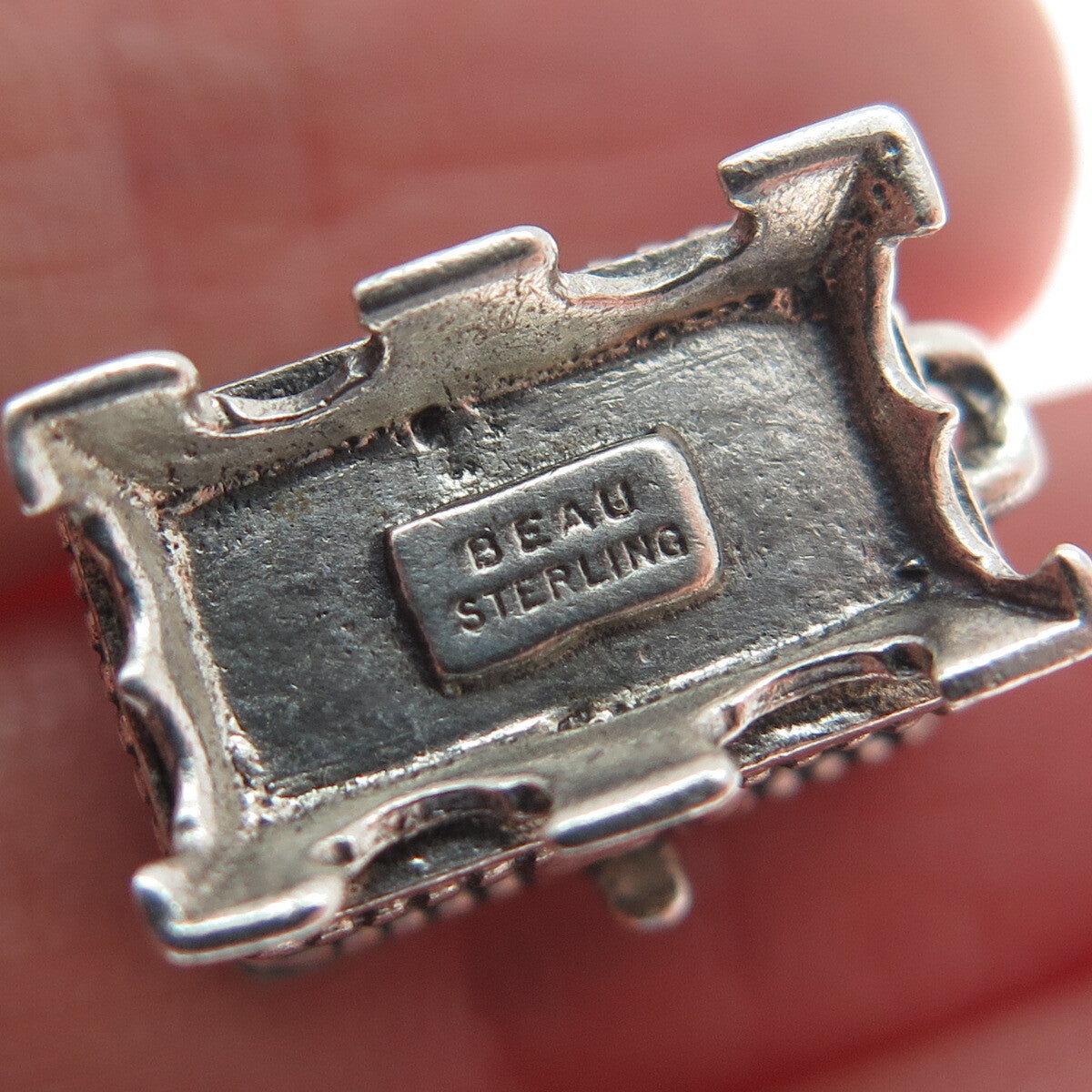 BEAU 925 Sterling Silver Vintage Hope Chest Box Minimalist Charm Pendant