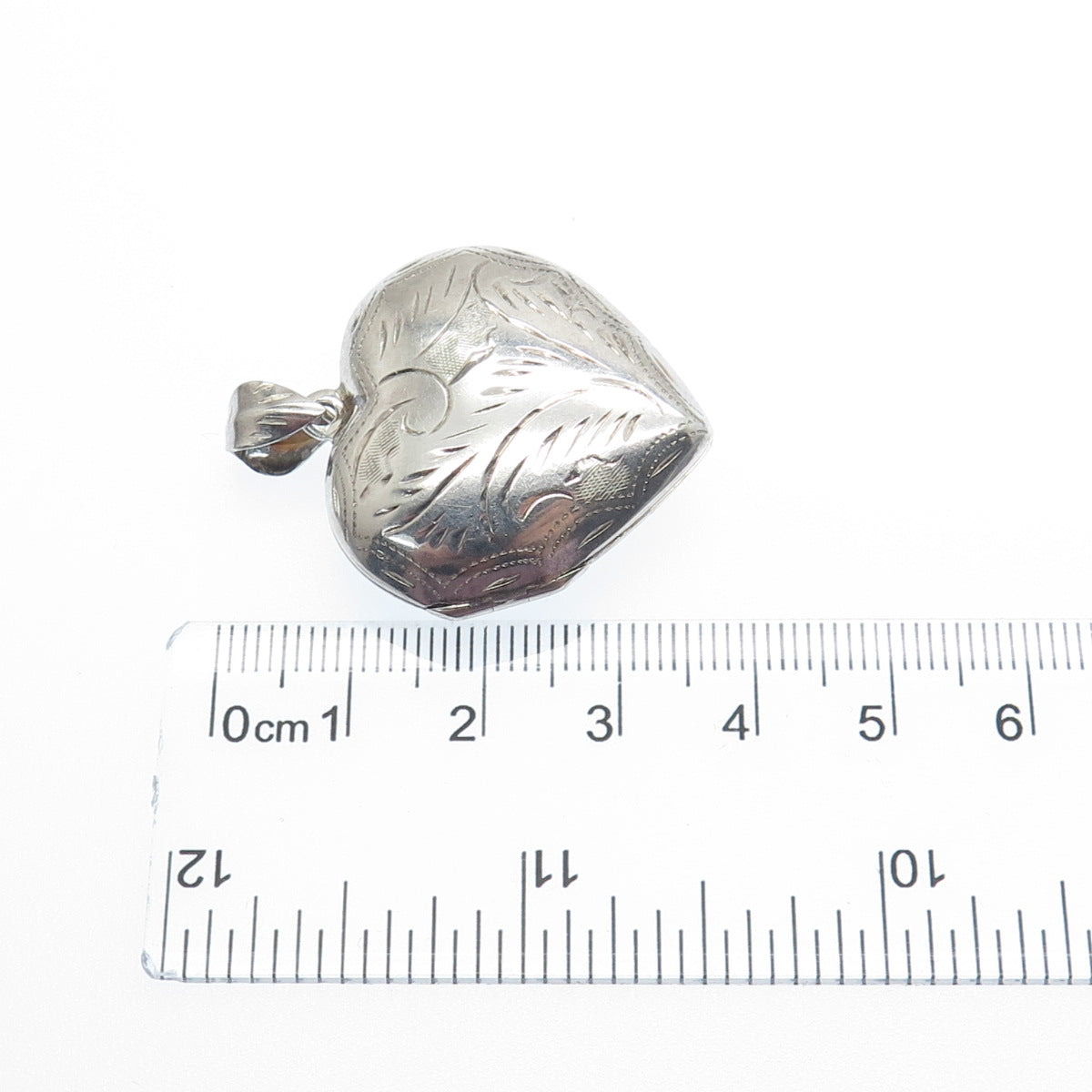 925 Sterling Silver Vintage Engraved Heart Locket Pendant
