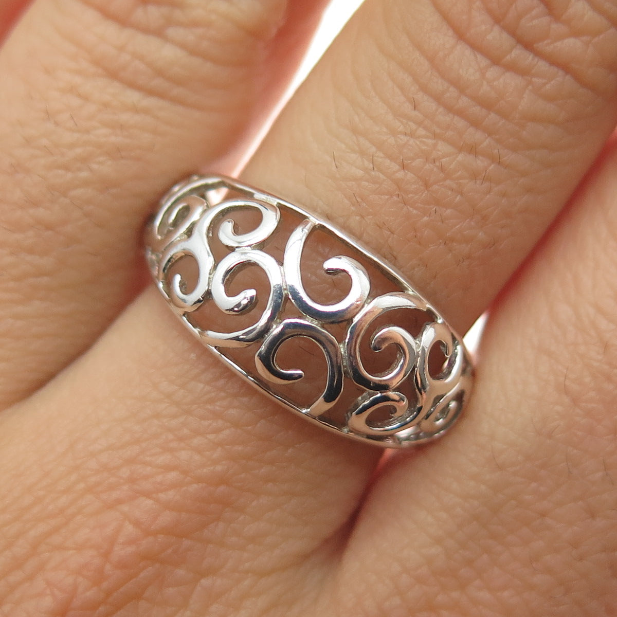 NEVADA 925 Sterling Silver Vintage Swirl Ring Size 9.25