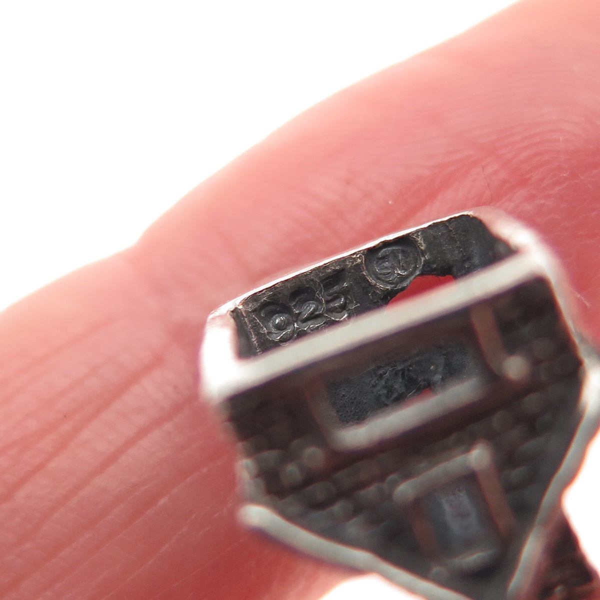 925 Sterling Silver Vintage Old House Oxidized 3D Mini Charm Pendant