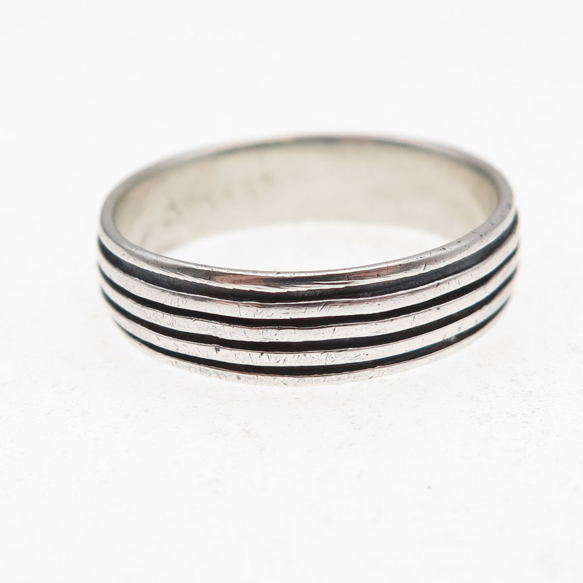 925 Sterling Silver Vintage Lined Oxidized Band Ring Size 13