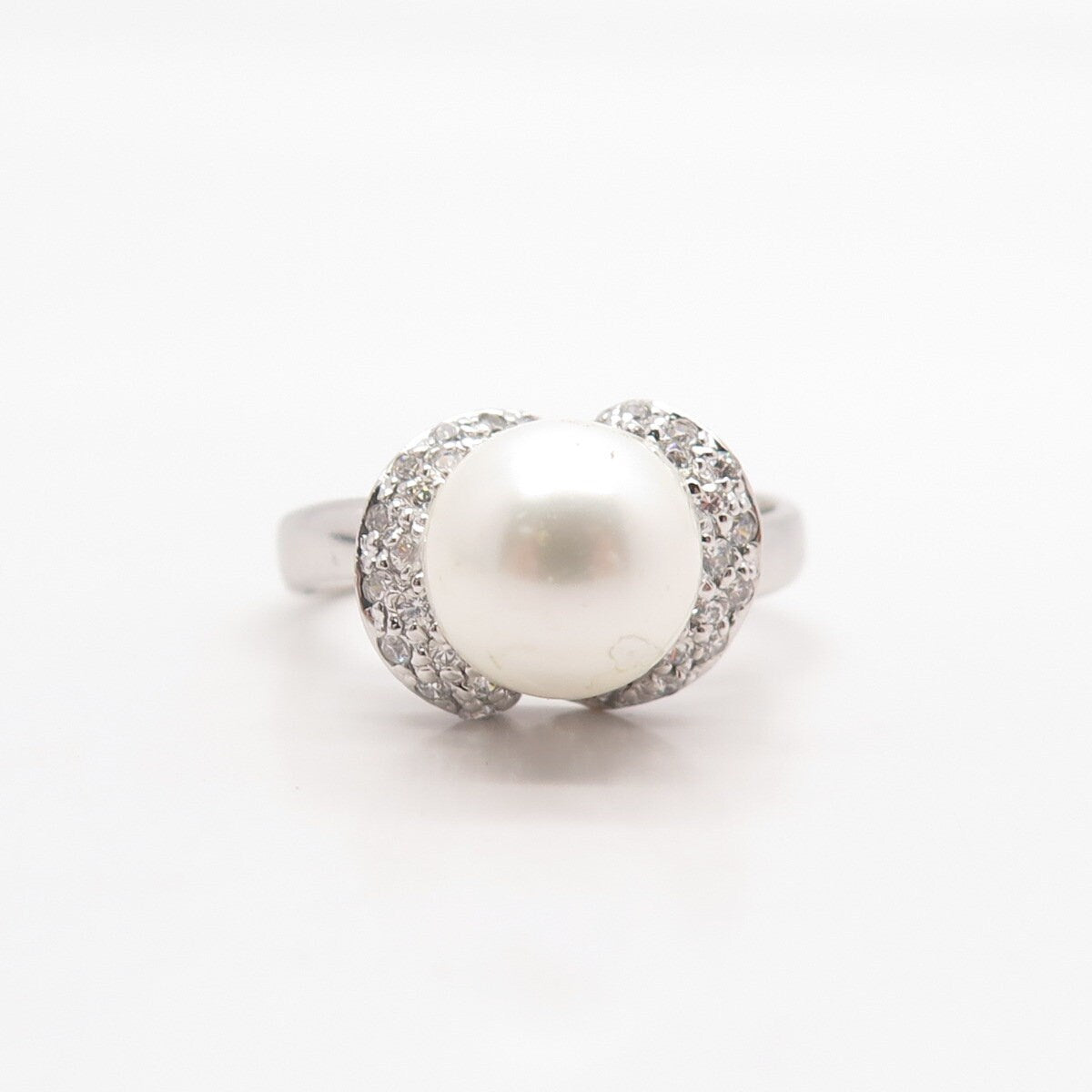 925 Sterling Silver Vintage Faux White Pearl & C Z Ring Size 8