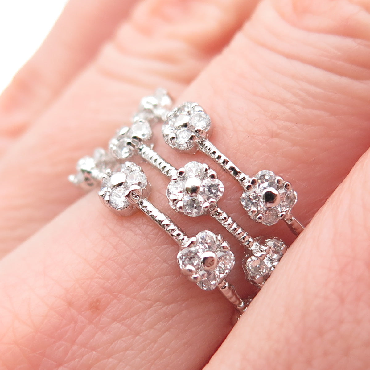 925 Sterling Silver Round-Cut C Z 3-Row Floral Ring Size 7