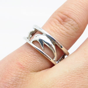 925 Sterling Silver Vintage Friendly Dolphin Open Band Ring Size 6
