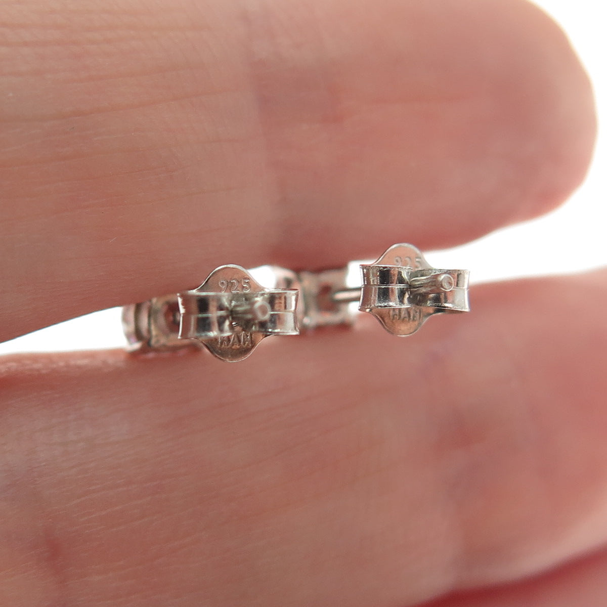 HAN 925 Sterling Silver Round-Cut C Z Stud Earrings