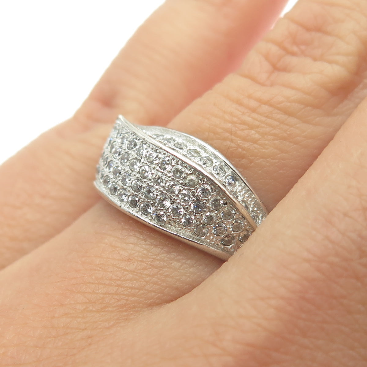 925 Sterling Silver Pave C Z Ring Size 7