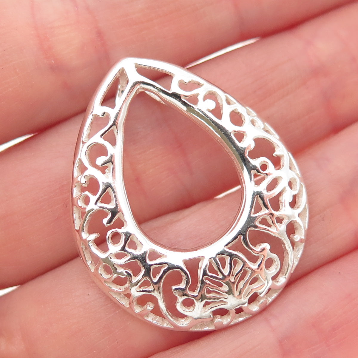 925 Sterling Silver Vintage Ornate Floral Teardrop Slide Pendant