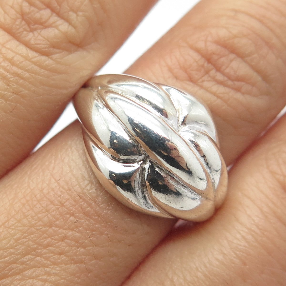 925 Sterling Silver Vintage Wide Ribbed Ring Size 7.75