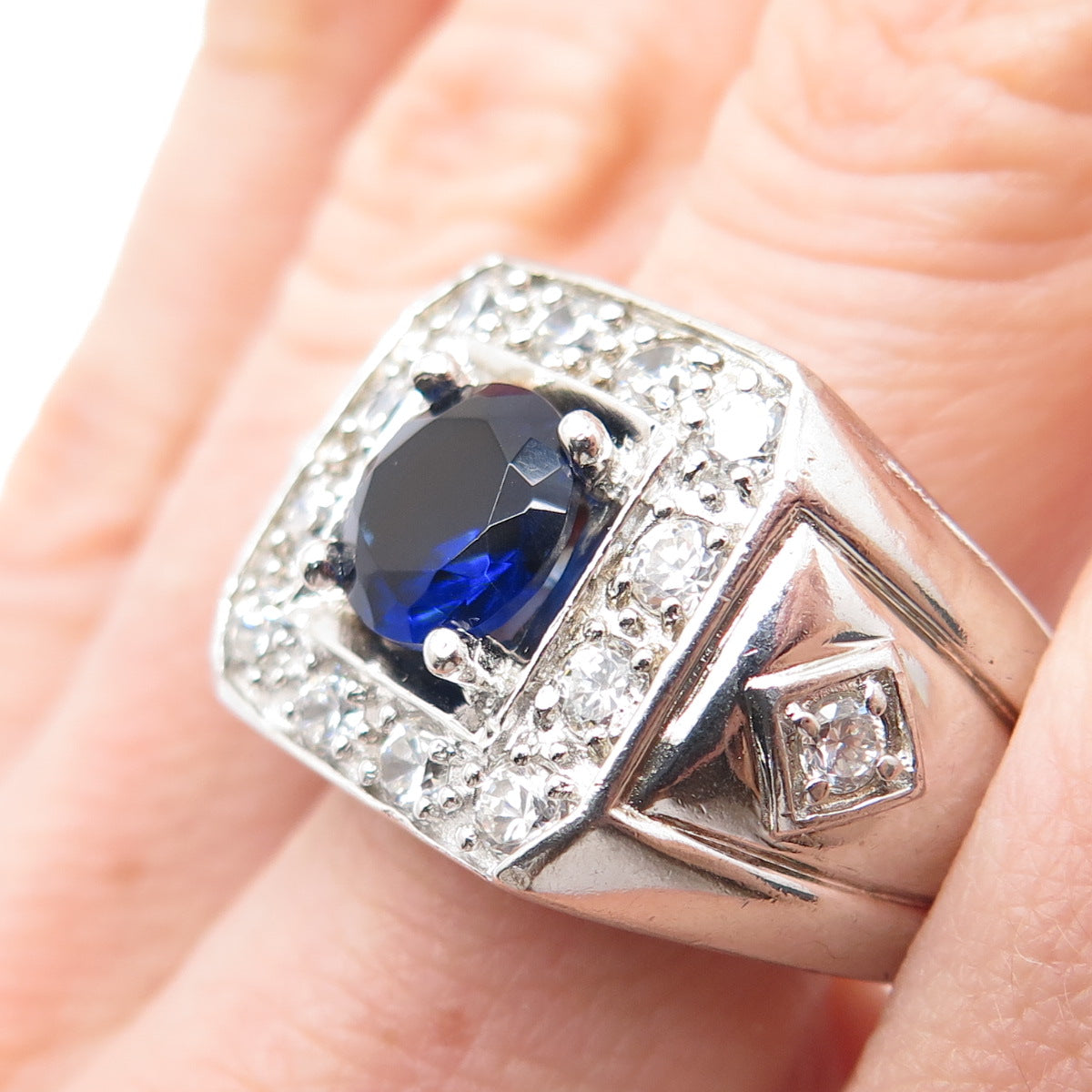 925 Sterling Silver Round-Cut Blue & White C Z Ring Size 10.25