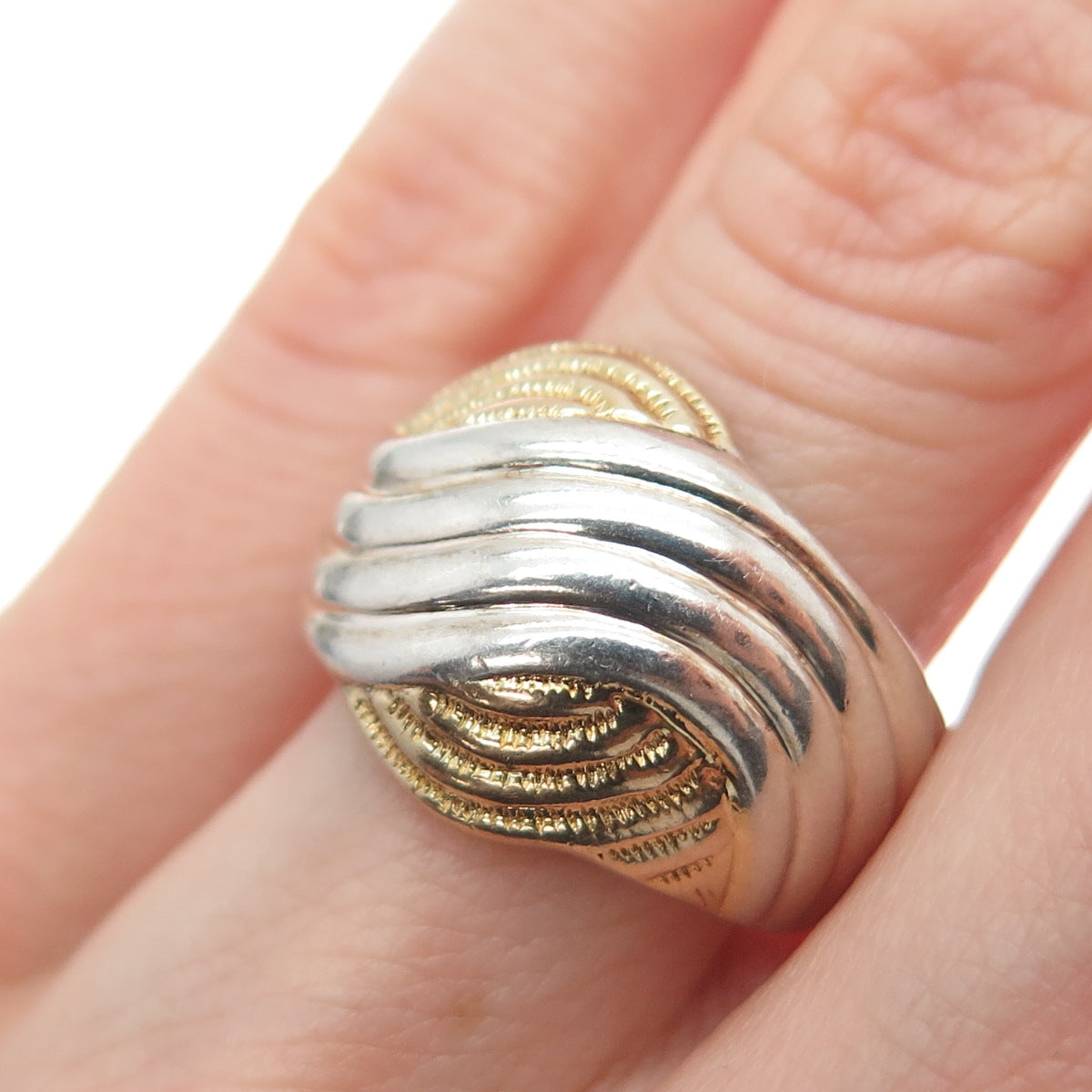 925 Sterling Silver 2-Tone Vintage Ribbed Modernist Ring Size 6