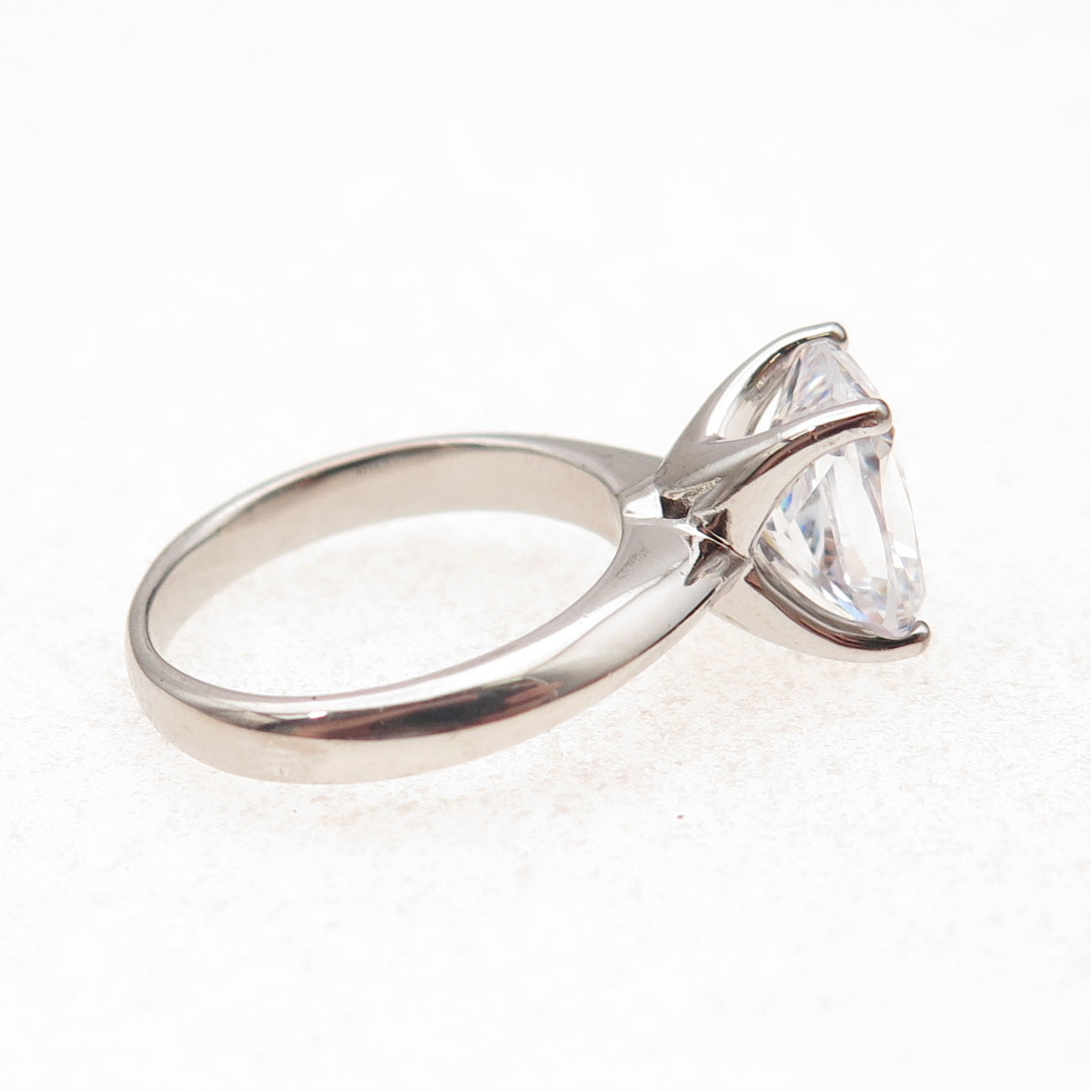 925 Sterling Silver Cushion-Cut C Z Engagement Ring Size 5