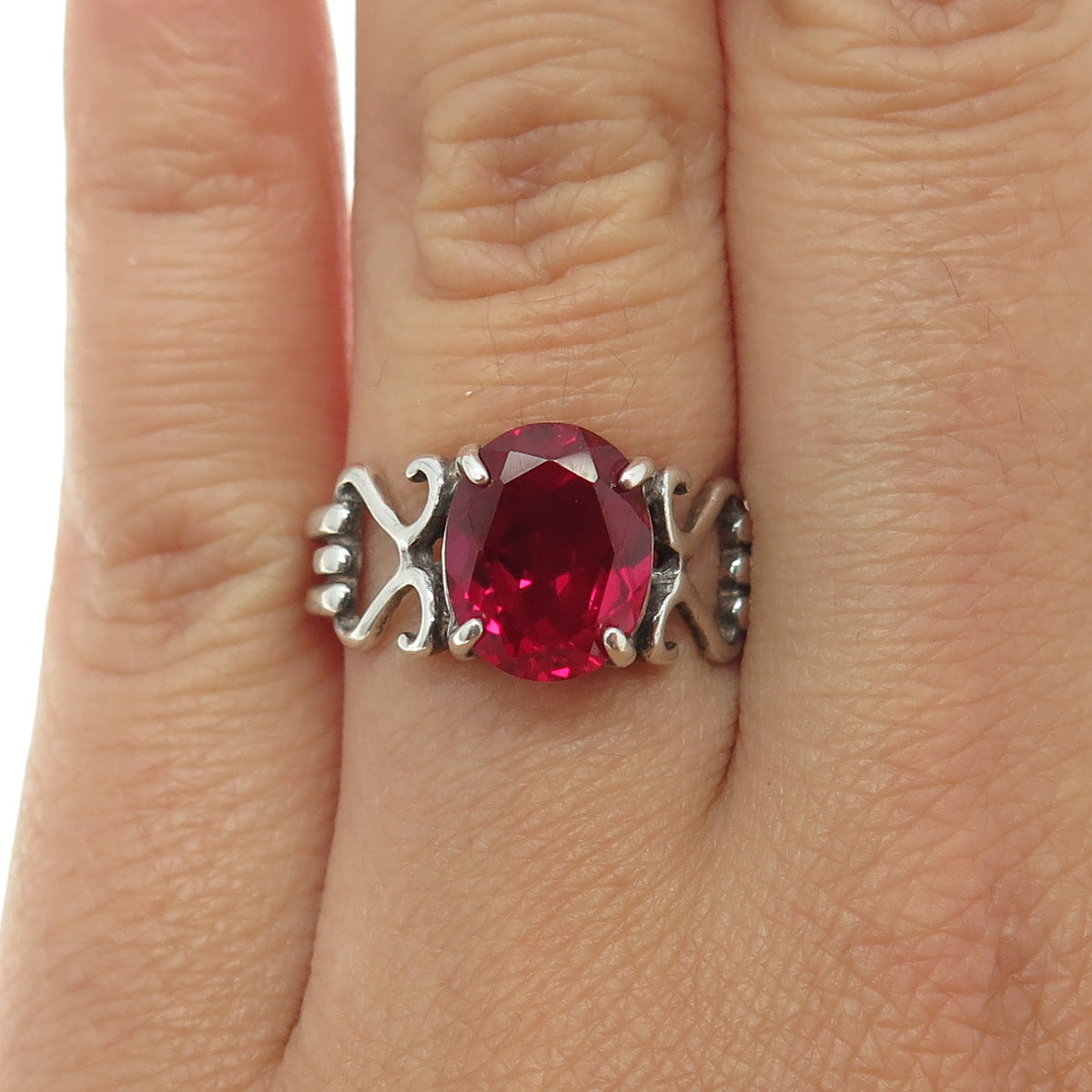 SHUBE 925 Sterling Silver Vintage Oval-Cut Lab-Created Ruby Ring Size 7.25