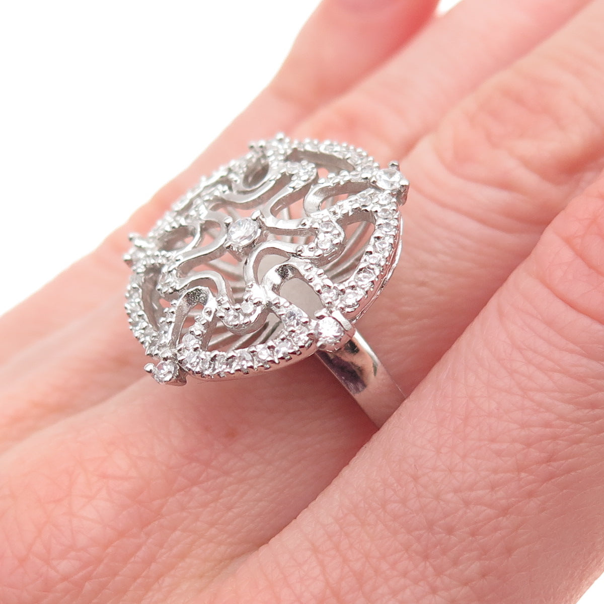 925 Sterling Silver Round-Cut C Z Star Circle of Life Ring Size 7