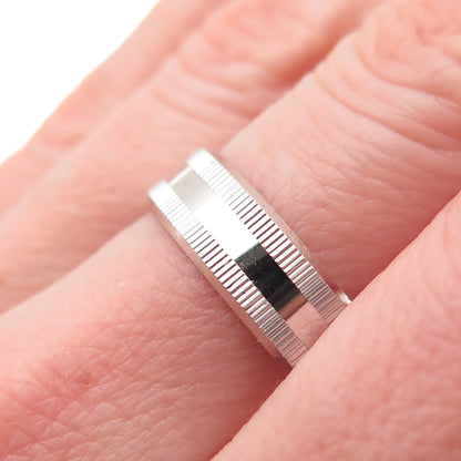 925 Sterling Silver Ribbed Band Ring Size 8