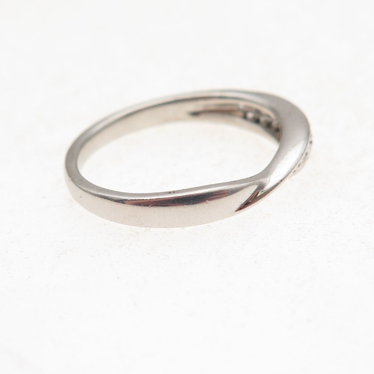 925 Sterling Silver Round-Cut C Z Ring Size 6.75