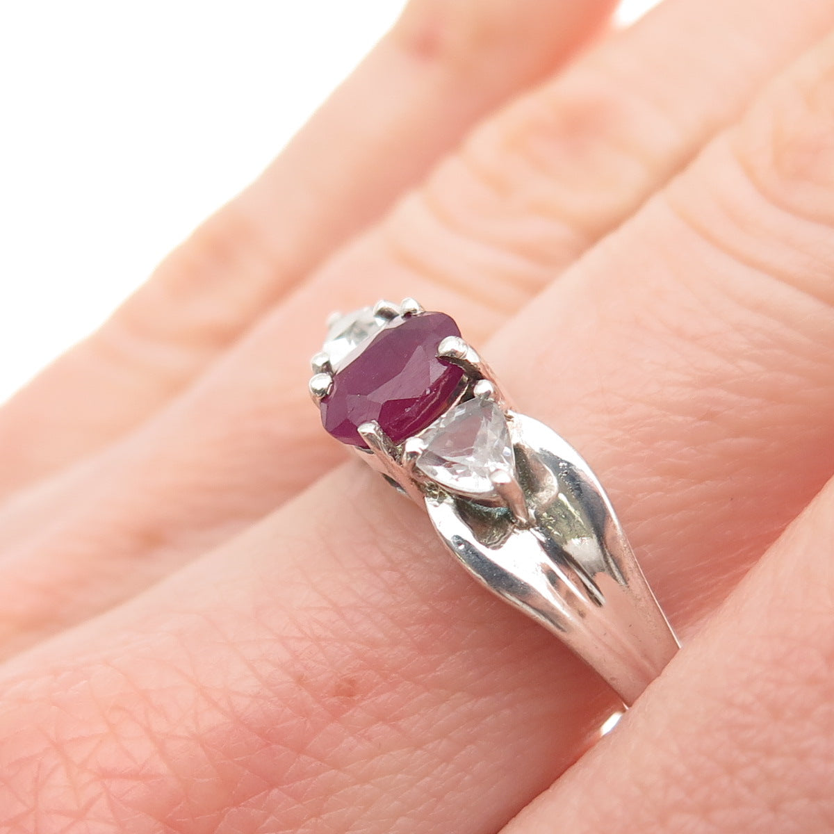 MONICA JAIN 925 Sterling Silver Vintage Real Ruby & White Topaz Ring Size 7