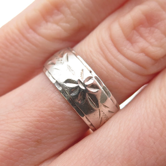 925 Sterling Silver Vintage Oxidized Floral Band Ring Size 4.25