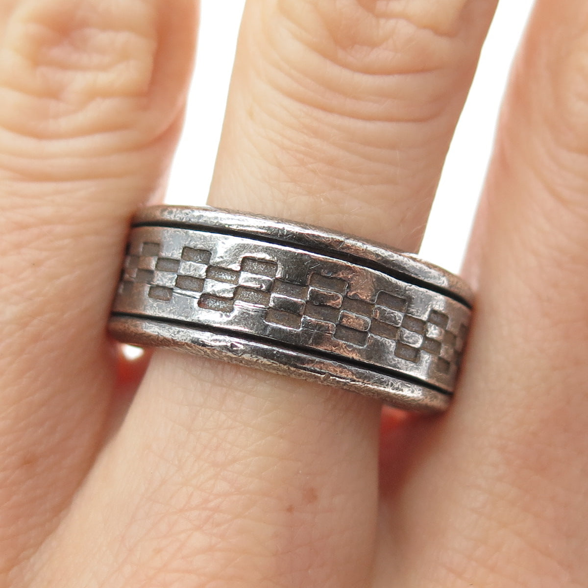 925 Sterling Silver Vintage Chess Oxidized Rotating Band Ring Size 12.5
