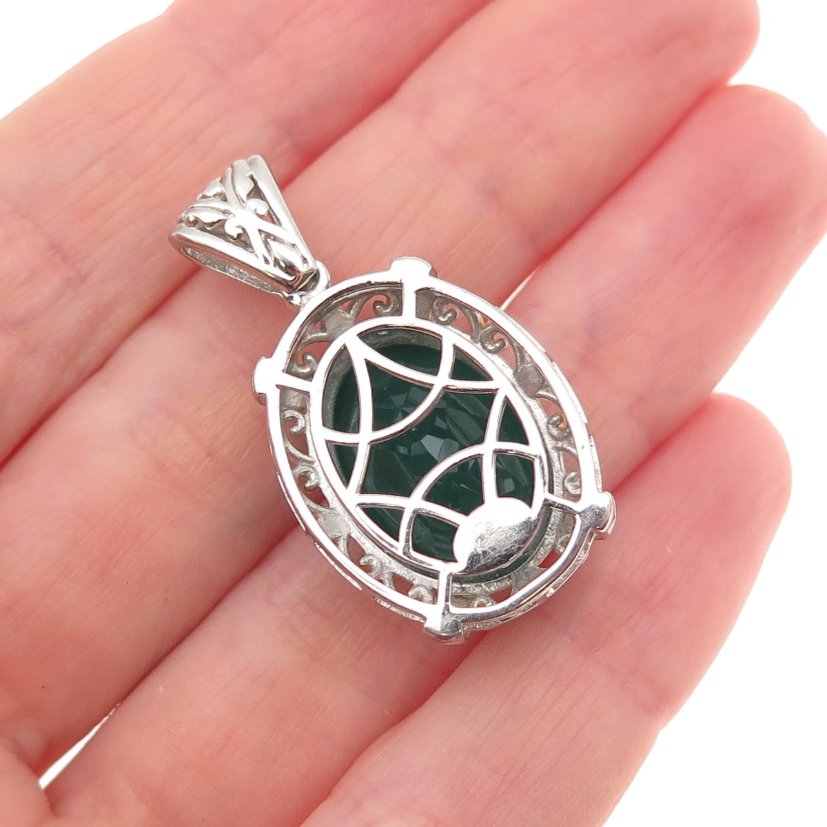Chuck Clemency & Karis 2-Tone Real Green Onyx Floral Pendant