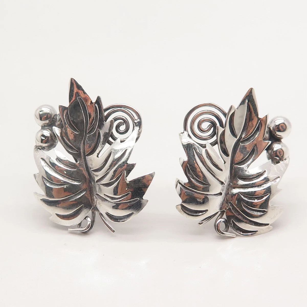 925 Sterling Silver Vintage Mexico Grape Leaf Screw Back Earrings