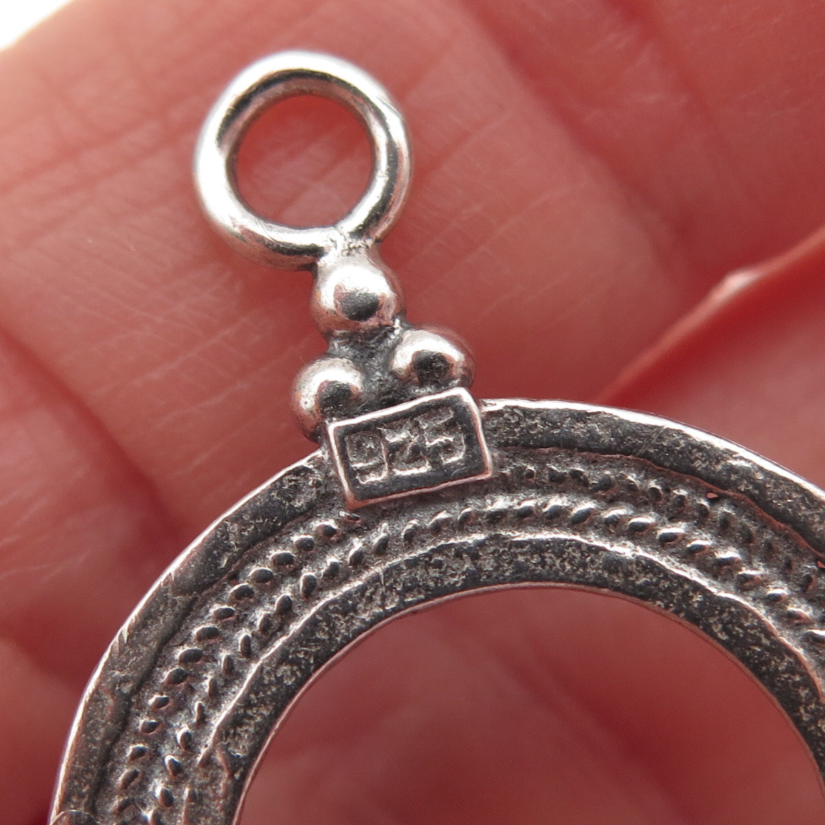 925 Sterling Silver Vintage Real Amethyst Circle of Life Amulet Oxidized Pendant