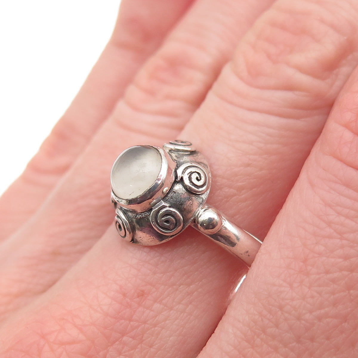 925 Sterling Silver Vintage Real Moonstone Spiral Oxidized Ring Size 7.5