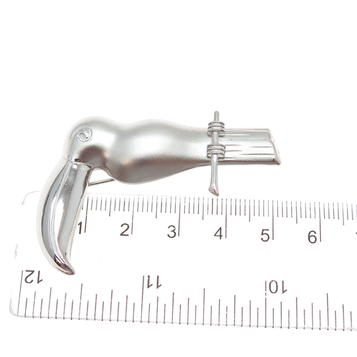 WELLS 925 Sterling Silver Vintage Toucan Bird Pin Brooch