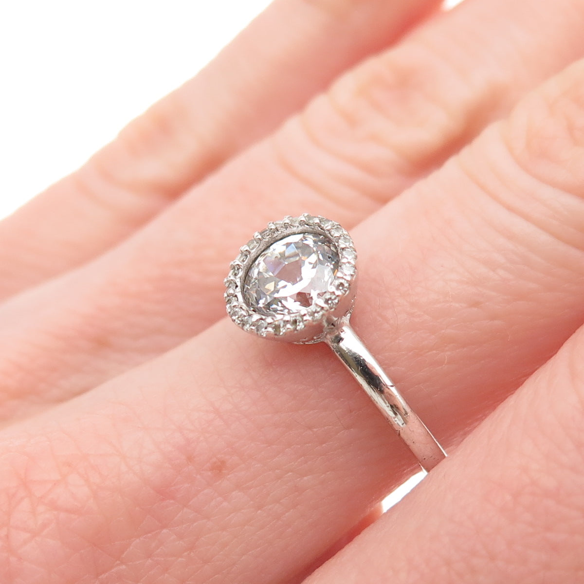 925 Sterling Silver Round-Cut C Z Engagement Ring Size 7