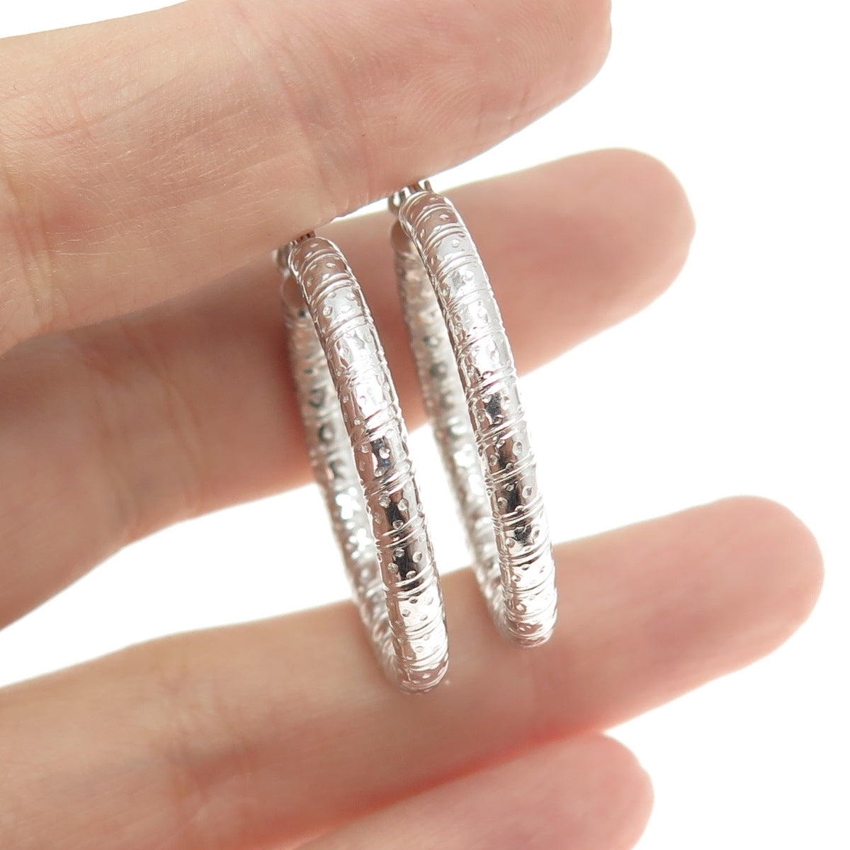 925 Sterling Silver Modernist Dotted & Ribbed Hoop Earrings