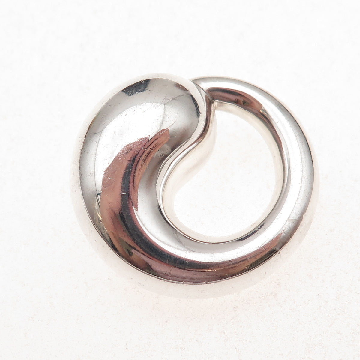 Tiffany & Co. Elsa Peretti Sterling Silver Vintage Large Eternal Circle Pendant