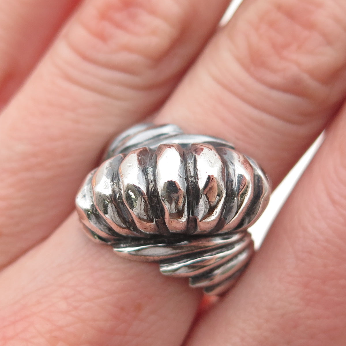 925 Sterling Silver Vintage Modernist Cocoon Oxidized Ring Size 7.75