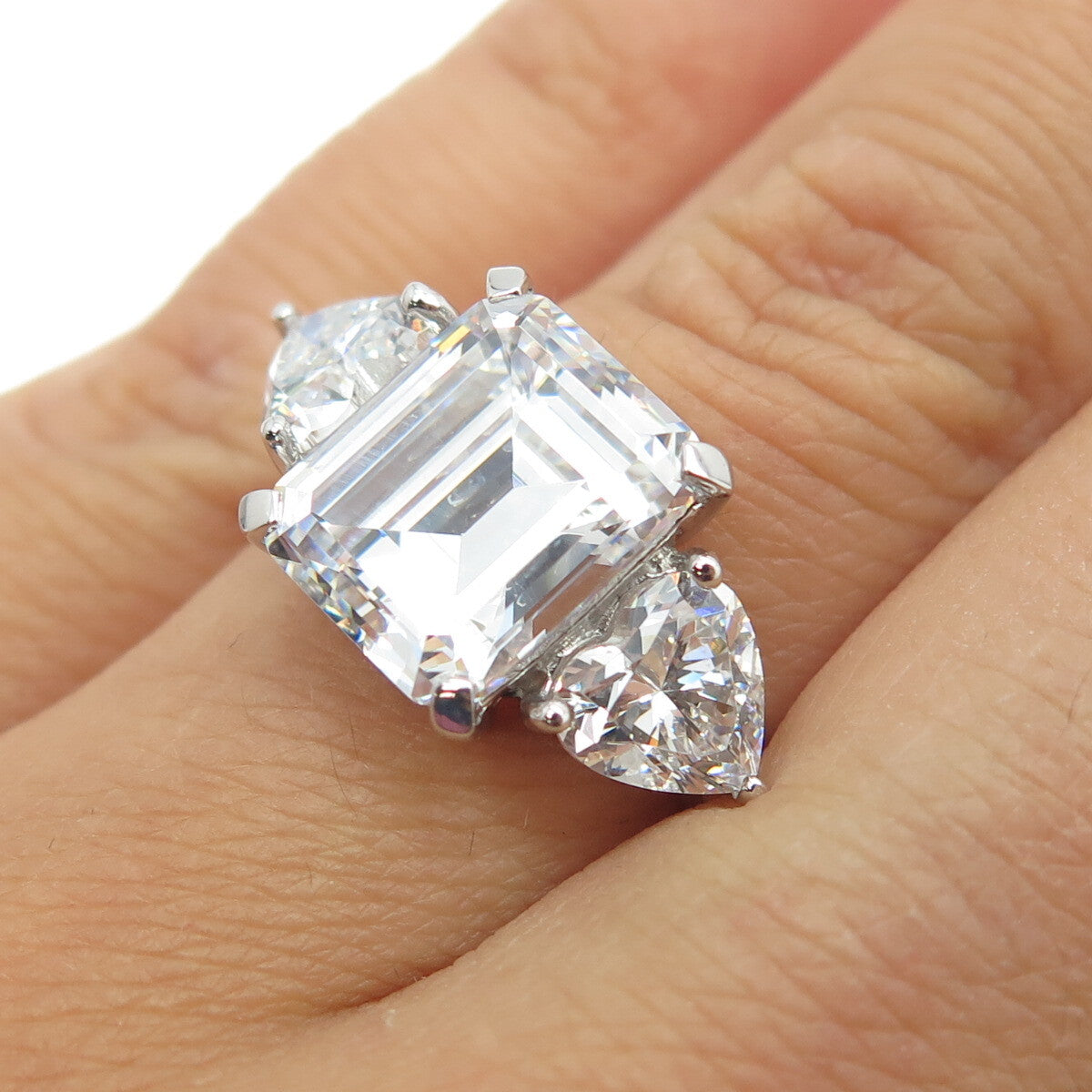 925 Sterling Silver Emerald-Cut & Heart-Cut Shaped C Z Ring Size 6