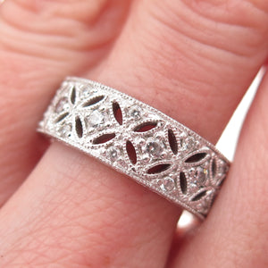 925 Sterling Silver Round-Cut C Z Floral Band Ring Size 8.25