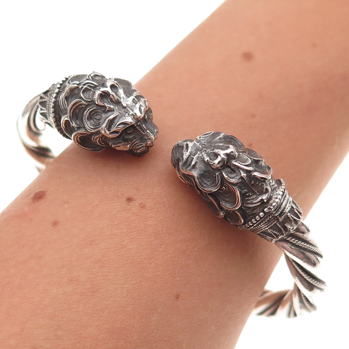 925 Sterling Silver Vintage Lion Oxidized Bracelet 6.75"