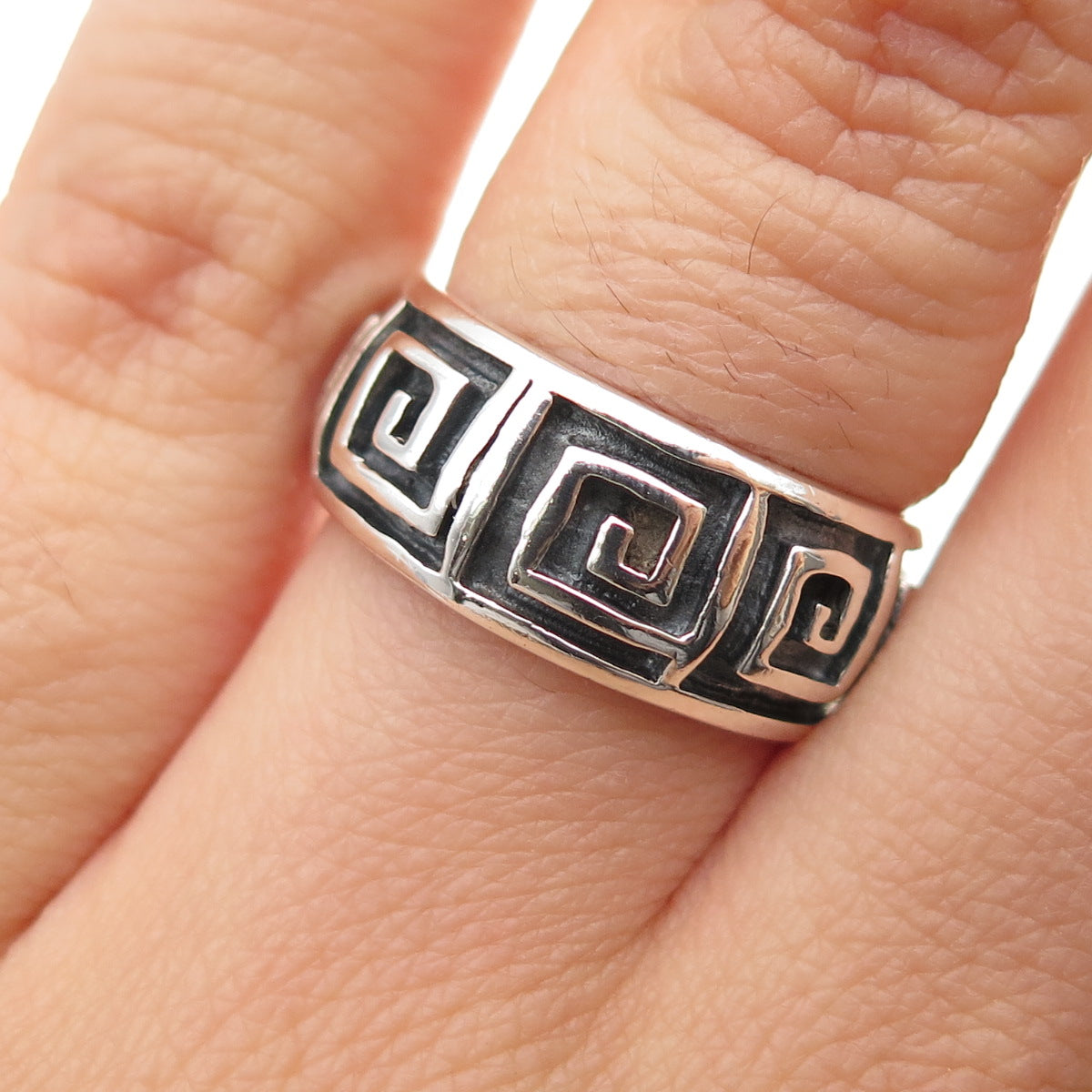 925 Sterling Silver Vintage Greek Maze Oxidized Band Ring Size 6.5